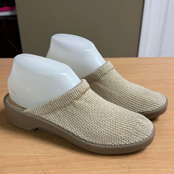 A’rcopedico Mule Slides Anatomic Footwear 6 - Picture 1 of 8